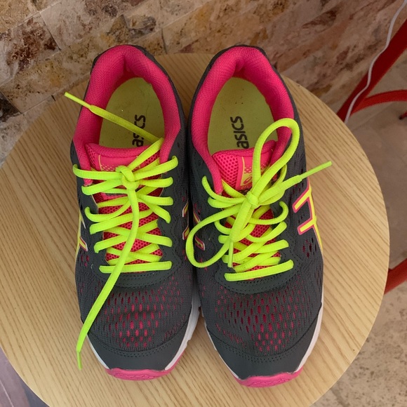 ASIC running shoes size 7 - Picture 1 of 3